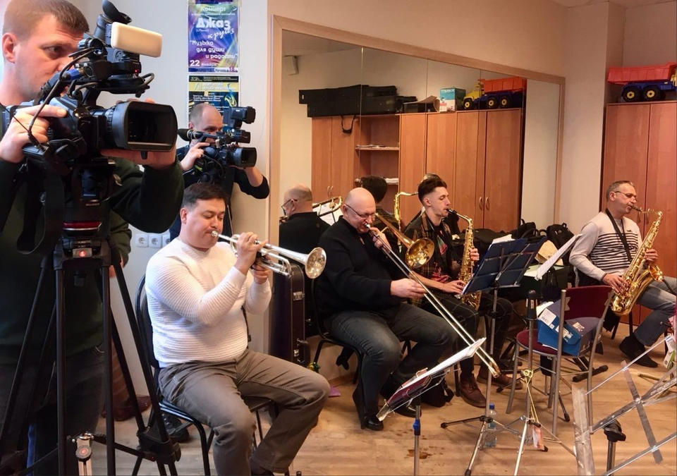 «Экспресс-бэнд» исполнит популярные песни Муслима Магомаева «Экспресс-бэнд» исполнит популярные песни Муслима Магомаева