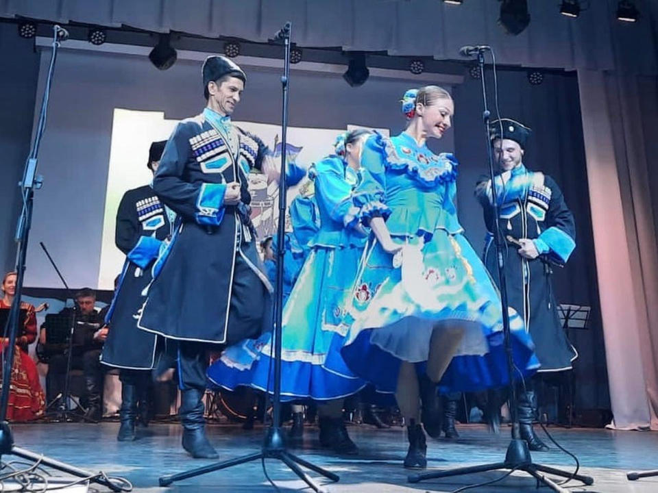 Ансамбль «Казачья застава» выступил в Лунино Ансамбль «Казачья застава» выступил в Лунино