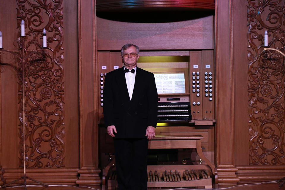 В «Пензаконцерте» выступил известный российский органист Алексей Шмитов В «Пензаконцерте» выступил известный российский органист Алексей Шмитов
