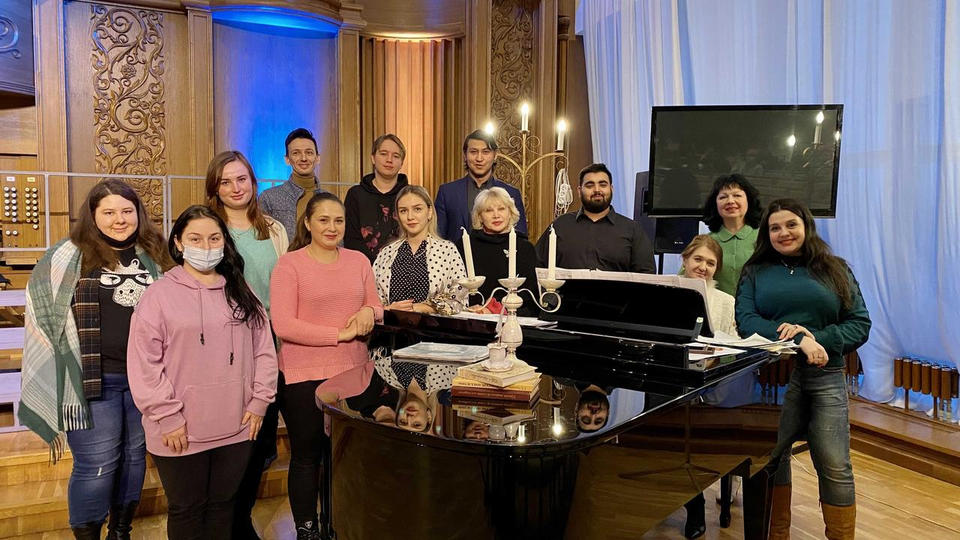 Солисты Губернаторской симфонической капеллы исполнят «Любимые мелодии» Солисты Губернаторской симфонической капеллы исполнят «Любимые мелодии»