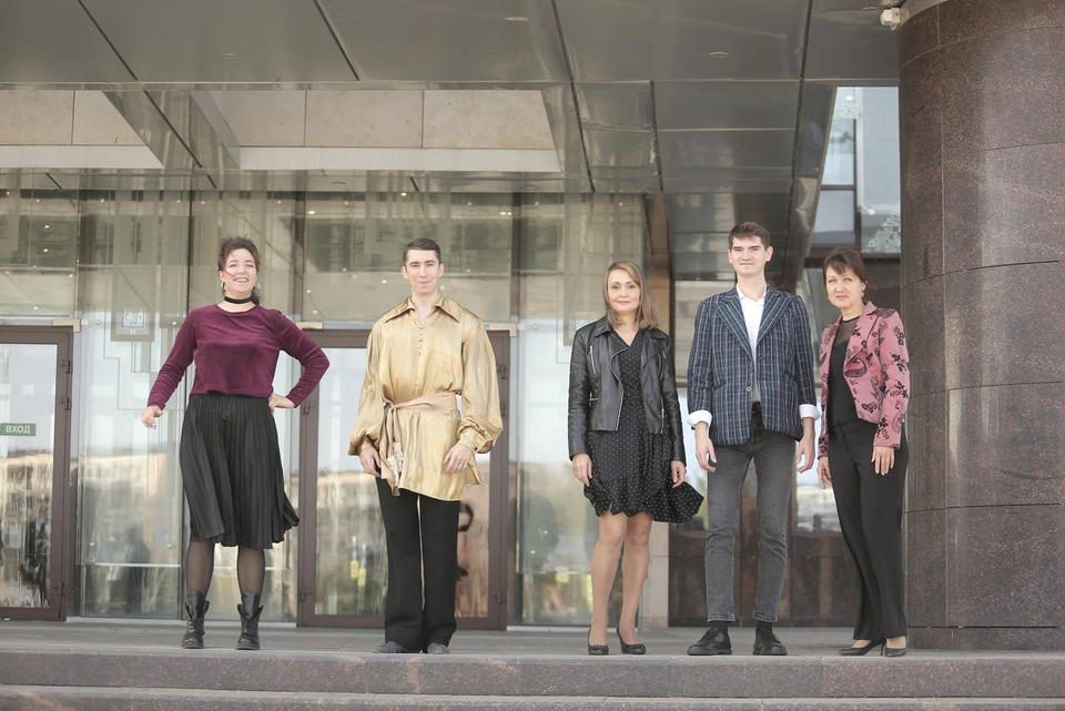 Группа «Калейдоскоп» выступила с музыкально-развлекательной программой Группа «Калейдоскоп» выступила с музыкально-развлекательной программой