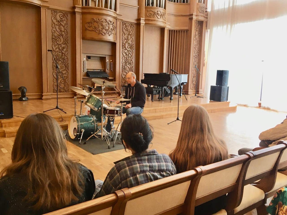 В рамках «Jazz May Penza – 2022» в филармонии проходят мастер-классы В рамках «Jazz May Penza – 2022» в филармонии проходят мастер-классы