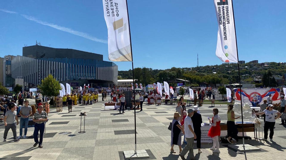 В День знаний на Юбилейной площади состоялся фестиваль «Первый шаг к успеху» В День знаний на Юбилейной площади состоялся фестиваль «Первый шаг к успеху»