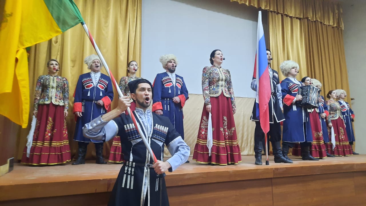 «Казачья застава» выступила для пензенских призывников «Казачья застава» выступила для пензенских призывников