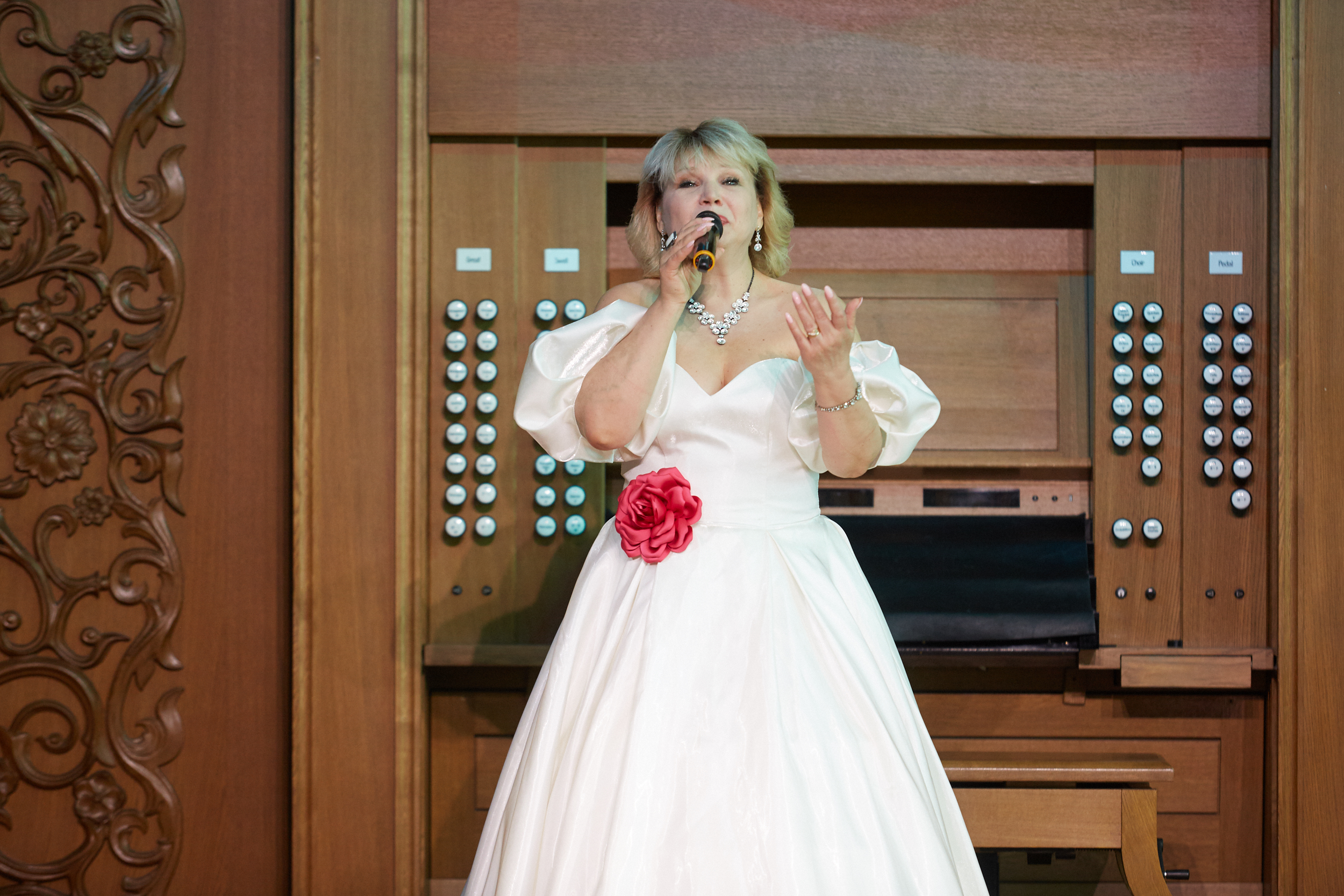 Концерт Елены Сафроновой состоялся в филармонии Концерт Елены Сафроновой состоялся в филармонии