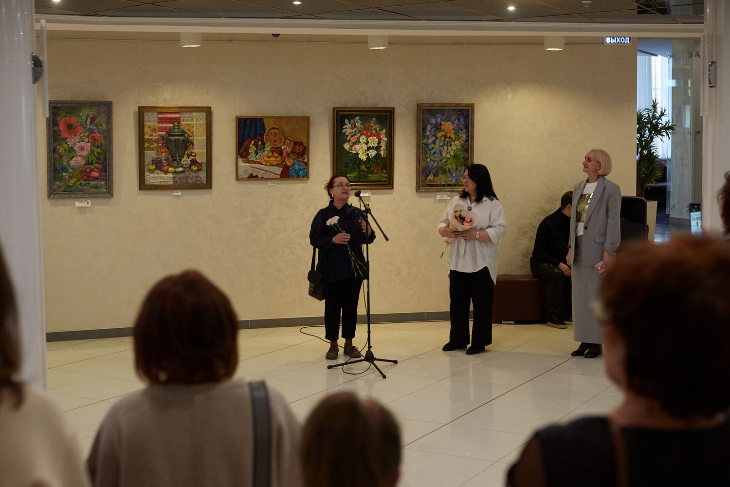 В «Пензаконцерте» открылась художественная выставка «Весенний вернисаж» В «Пензаконцерте» открылась художественная выставка «Весенний вернисаж»