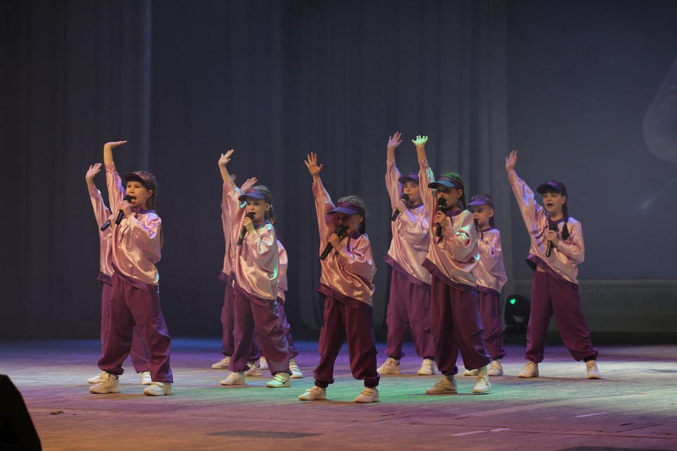 В «Пензаконцерте» выступили воспитанники эстрадной студии «Премиум» гимназии № 44 города Пензы В «Пензаконцерте» выступили воспитанники эстрадной студии «Премиум» гимназии № 44 города Пензы