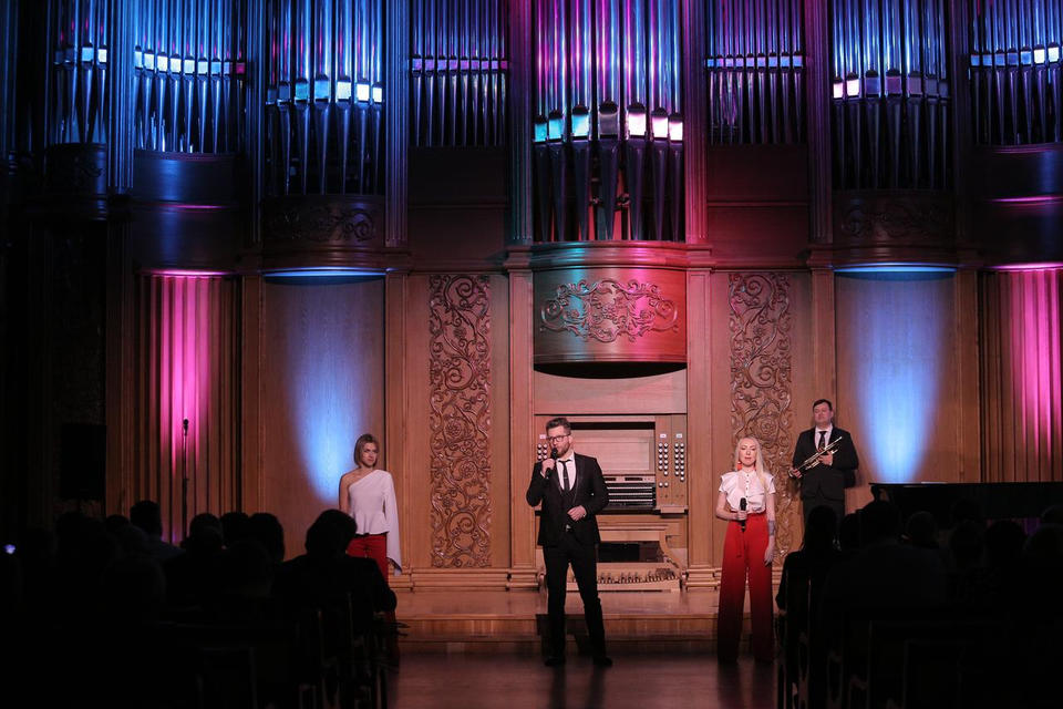 Артисты «Пензаконцерта» выступили для сотрудников ООО УК «РОСТАГРО» Артисты «Пензаконцерта» выступили для сотрудников ООО УК «РОСТАГРО»