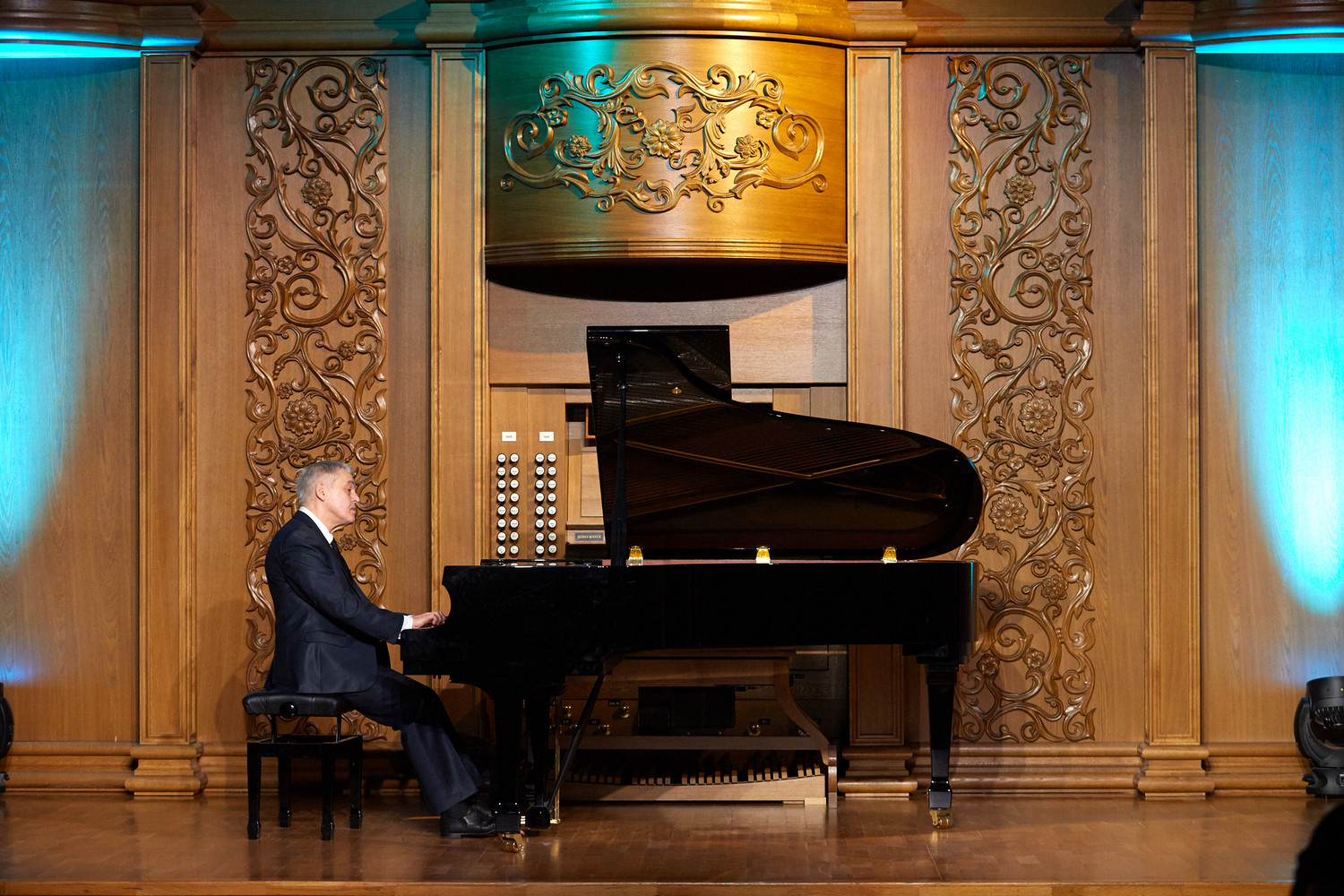 В филармонии выступил профессор Нижегородской консерватории Александр Рыбин В филармонии выступил профессор Нижегородской консерватории Александр Рыбин