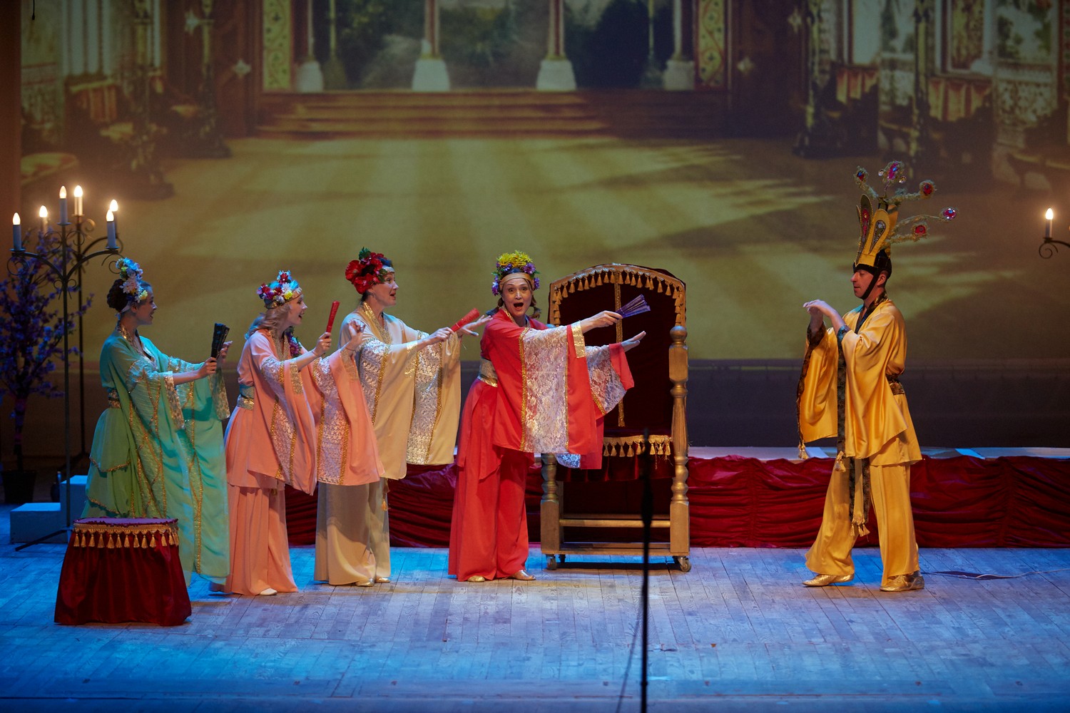 В День защиты детей юные пензенцы посмотрели музыкальный спектакль «Чудеса доброго сказочника» В День защиты детей юные пензенцы посмотрели музыкальный спектакль «Чудеса доброго сказочника»