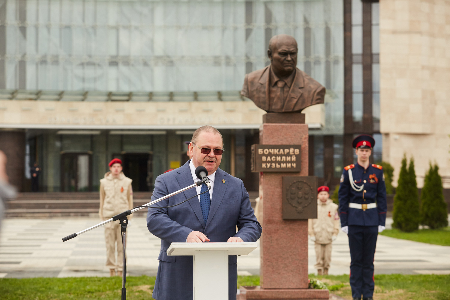 На Юбилейной площади состоялось открытие памятника В.К. Бочкареву На Юбилейной площади состоялось открытие памятника В.К. Бочкареву