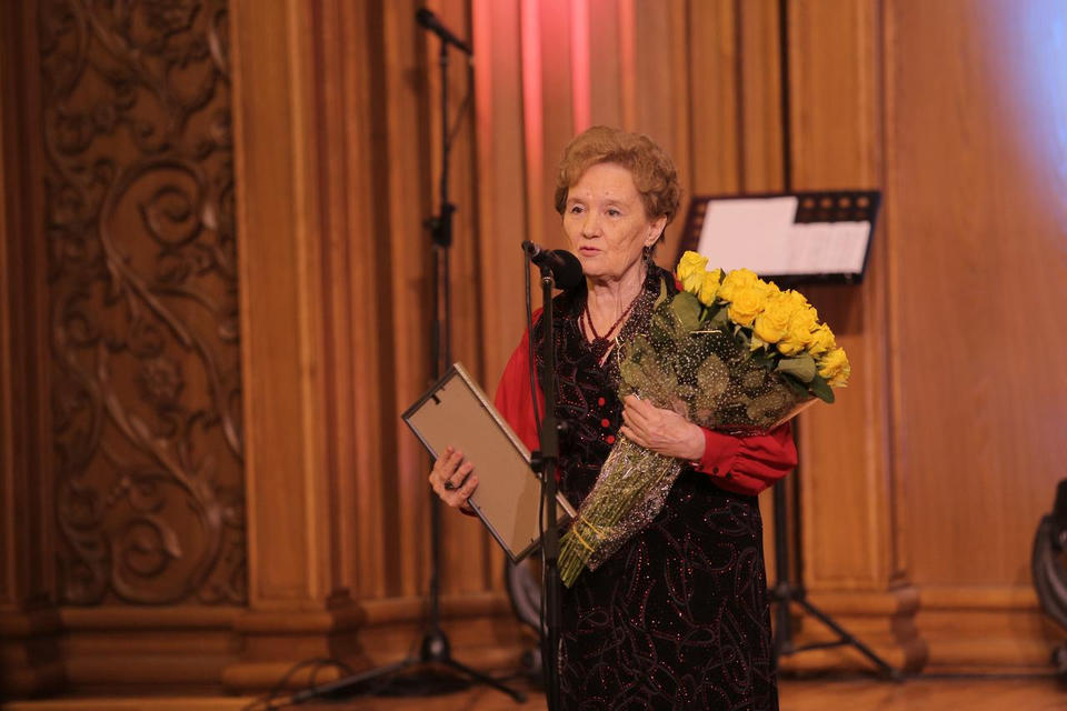 В «Пензаконцерте» состоялся юбилейный вечер Заслуженного работника культуры Пензенской области Светланы Туромшиной В «Пензаконцерте» состоялся юбилейный вечер Заслуженного работника культуры Пензенской области Светланы Туромшиной