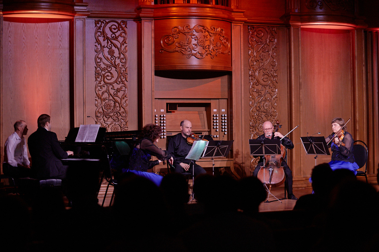 Струнный квартет «Премьера» и Александр Губарьков представили новую программу Струнный квартет «Премьера» и Александр Губарьков представили новую программу