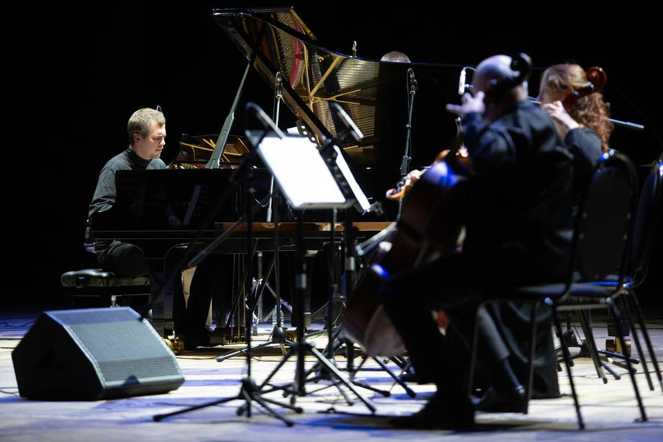 В Большом зале филармонии прозвучала музыка Людовико Эйнауди В Большом зале филармонии прозвучала музыка Людовико Эйнауди