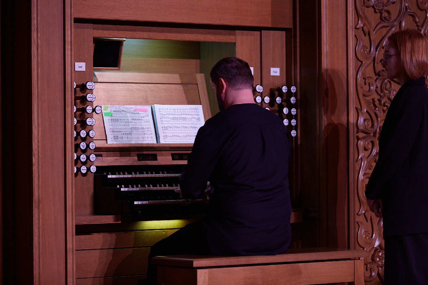 В филармонии вновь выступил органист из Нальчика Тимур Карданов В филармонии вновь выступил органист из Нальчика Тимур Карданов