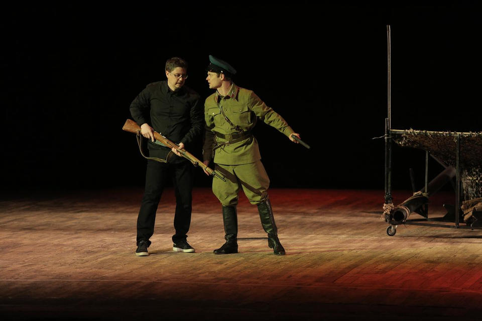 В «Пензаконцерте» состоялась премьера спектакля «Кижеватов (страницы истории)» В «Пензаконцерте» состоялась премьера спектакля «Кижеватов (страницы истории)»