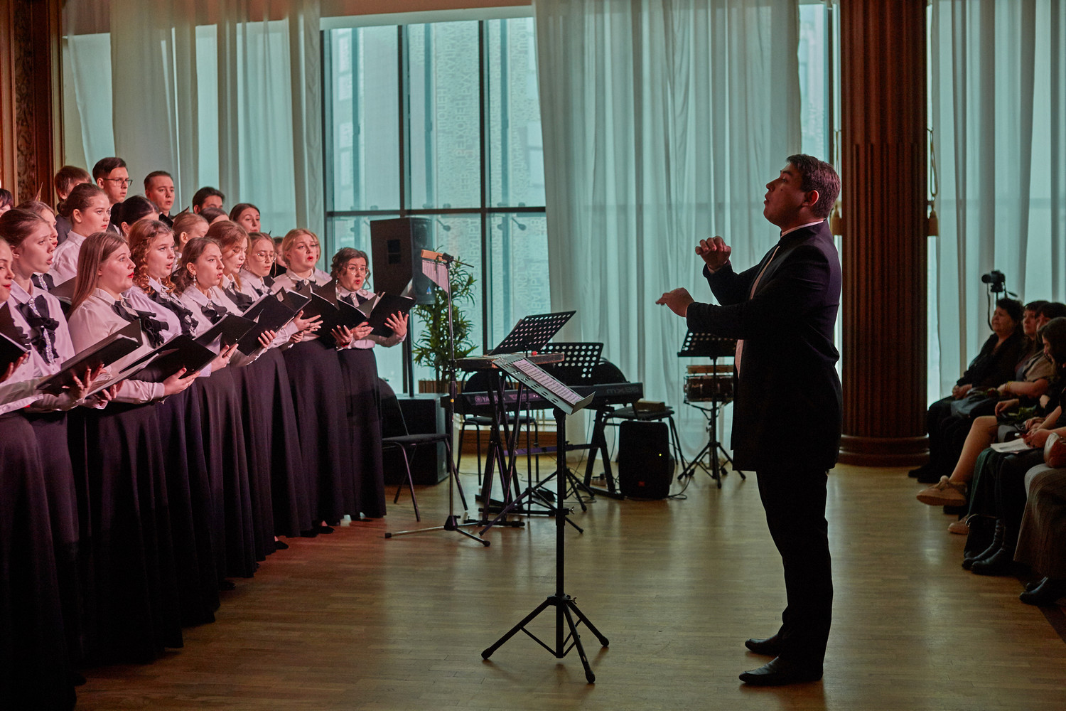 В филармонии прошел концерт хоровой и вокальной музыки в исполнении учащихся Пензенского музыкального колледжа им. А. А. Архангельского В филармонии прошел концерт хоровой и вокальной музыки в исполнении учащихся Пензенского музыкального колледжа им. А. А. Архангельского