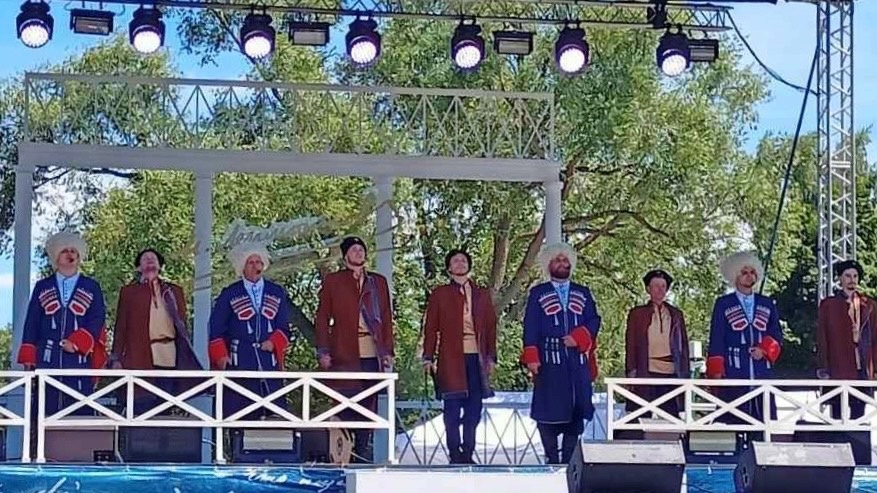 Ансамбль «Казачья застава» выступил на Лермонтовском празднике Ансамбль «Казачья застава» выступил на Лермонтовском празднике