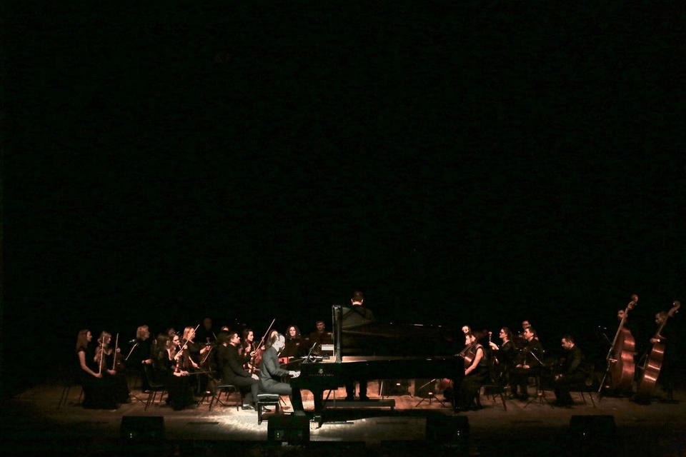 В «Пензаконцерте» выступили Вятский камерный оркестр п/у Евгения Дробахина и пианист Руслан Разгуляев В «Пензаконцерте» выступили Вятский камерный оркестр п/у Евгения Дробахина и пианист Руслан Разгуляев