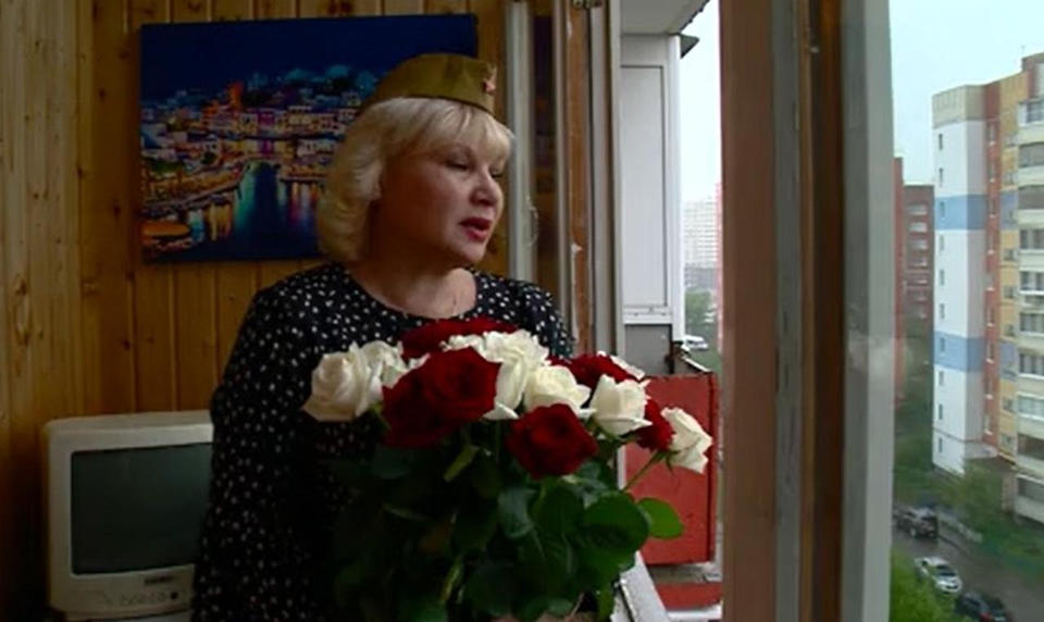 Заслуженная артистка России Елена Сафронова приняла участие в акции #ПоёмДеньПобеды (сюжет 11 канала) Заслуженная артистка России Елена Сафронова приняла участие в акции #ПоёмДеньПобеды (сюжет 11 канала)