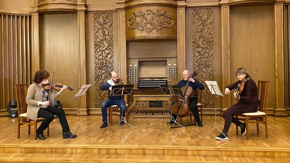 Струнный квартет «Премьера» готовится к сольному концерту Струнный квартет «Премьера» готовится к сольному концерту