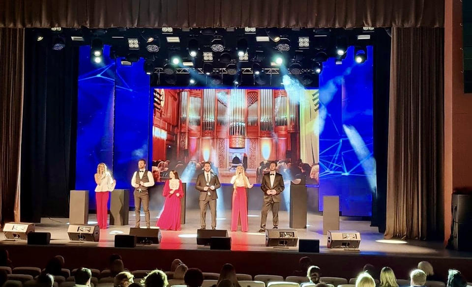 Артисты «Пензаконцерта» удостоены почётных наград и званий Артисты «Пензаконцерта» удостоены почётных наград и званий