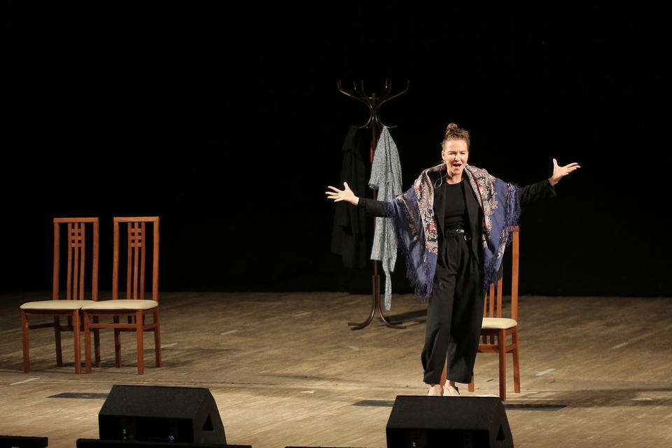 В «Пензаконцерте» выступила Ирина Астахова В «Пензаконцерте» выступила Ирина Астахова