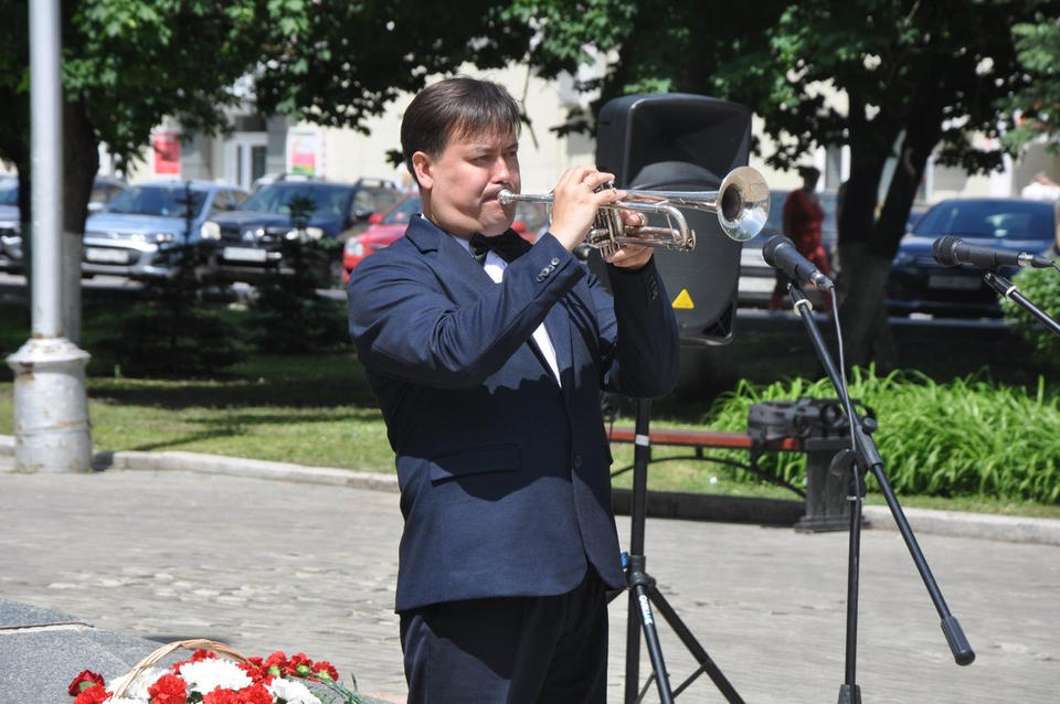 Юрий Белоногов выступил на торжественном митинге к 210-летию со дня рождения Виссариона Белинского Юрий Белоногов выступил на торжественном митинге к 210-летию со дня рождения Виссариона Белинского
