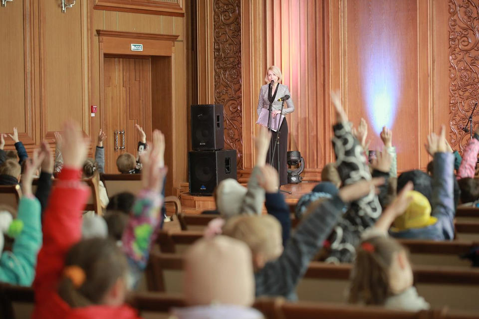 Пензенские школьники посетили музыкальный урок в Органном зале Пензенские школьники посетили музыкальный урок в Органном зале