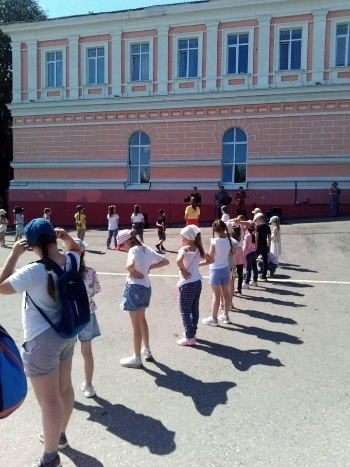 «Миряне» выступили в гимназии № 4 города Пензы «Миряне» выступили в гимназии № 4 города Пензы