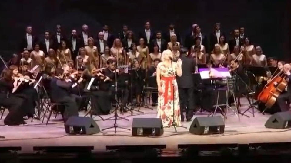 Предлагаем посмотреть фрагмент концертной программы Губернаторской симфонической капеллы Предлагаем посмотреть фрагмент концертной программы Губернаторской симфонической капеллы