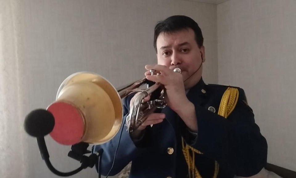 Юрий Белоногов представляет инструментальную версию песни «Тёмная ночь» Юрий Белоногов представляет инструментальную версию песни «Тёмная ночь»