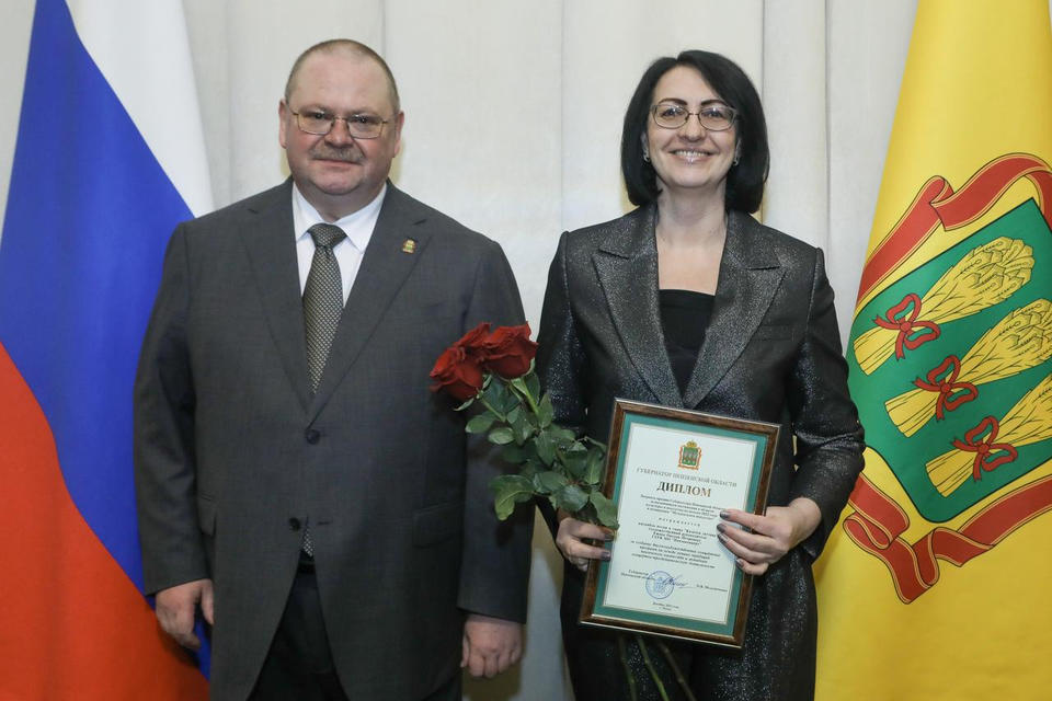 Ансамбль «Казачья застава» удостоен премии Губернатора за выдающиеся достижения в области культуры и искусства Ансамбль «Казачья застава» удостоен премии Губернатора за выдающиеся достижения в области культуры и искусства