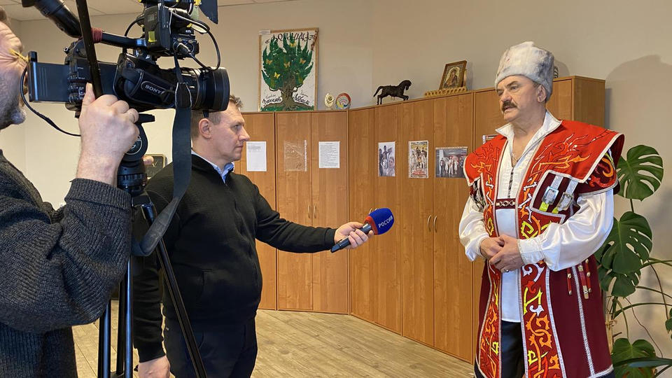 Вячеслав Гуляевский и ансамбль «Вольница» выступят с «Золотыми хитами» Вячеслав Гуляевский и ансамбль «Вольница» выступят с «Золотыми хитами»