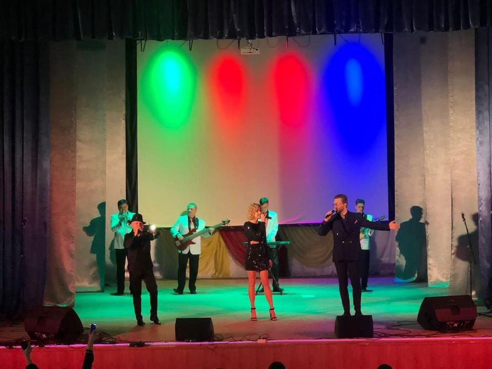 «Экспресс-бэнд» выступил в Башмаково «Экспресс-бэнд» выступил в Башмаково