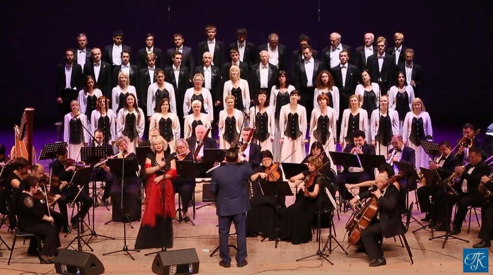 Предлагаем посмотреть фрагменты концертной программы «Я люблю тебя, Россия!» в исполнении Губернаторской симфонической капеллы от 2014 года Предлагаем посмотреть фрагменты концертной программы «Я люблю тебя, Россия!» в исполнении Губернаторской симфонической капеллы от 2014 года