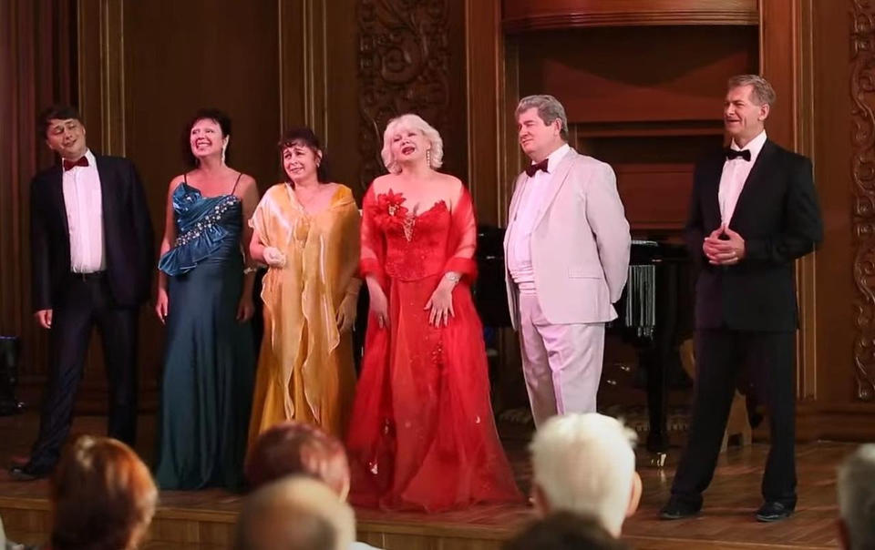 Предлагаем посмотреть фрагменты концертной программы «Вечер романса» от 2014 года Предлагаем посмотреть фрагменты концертной программы «Вечер романса» от 2014 года