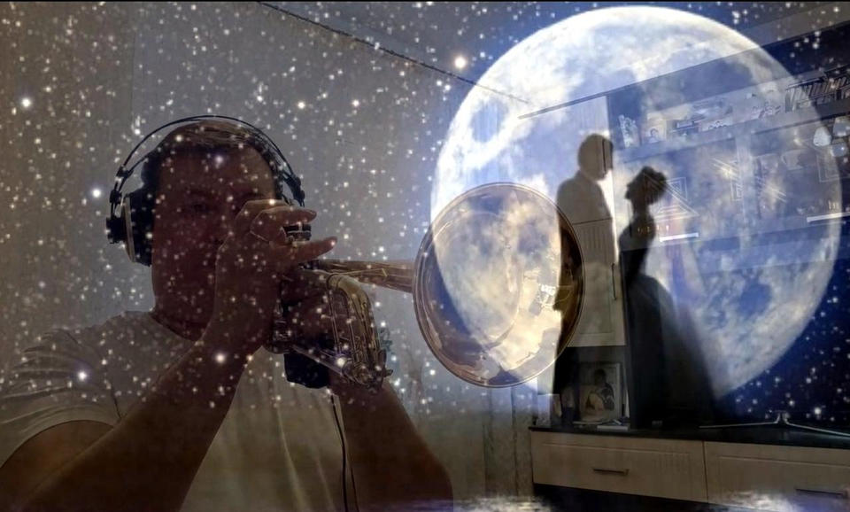 Юрий Белоногов исполнил «Полночный блюз» Берта Кемпферта Юрий Белоногов исполнил «Полночный блюз» Берта Кемпферта