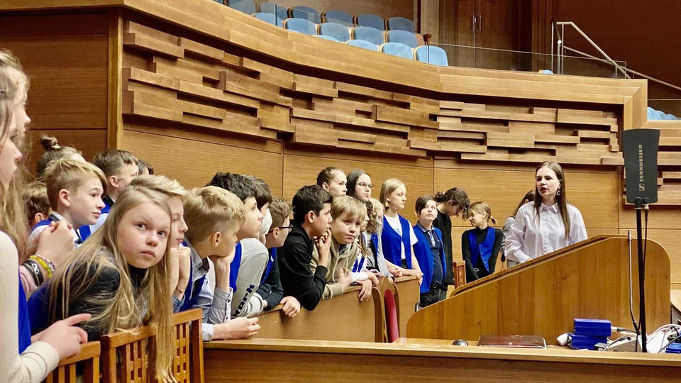 Пензенские школьники посетили «Пензаконцерт» с экскурсией Пензенские школьники посетили «Пензаконцерт» с экскурсией