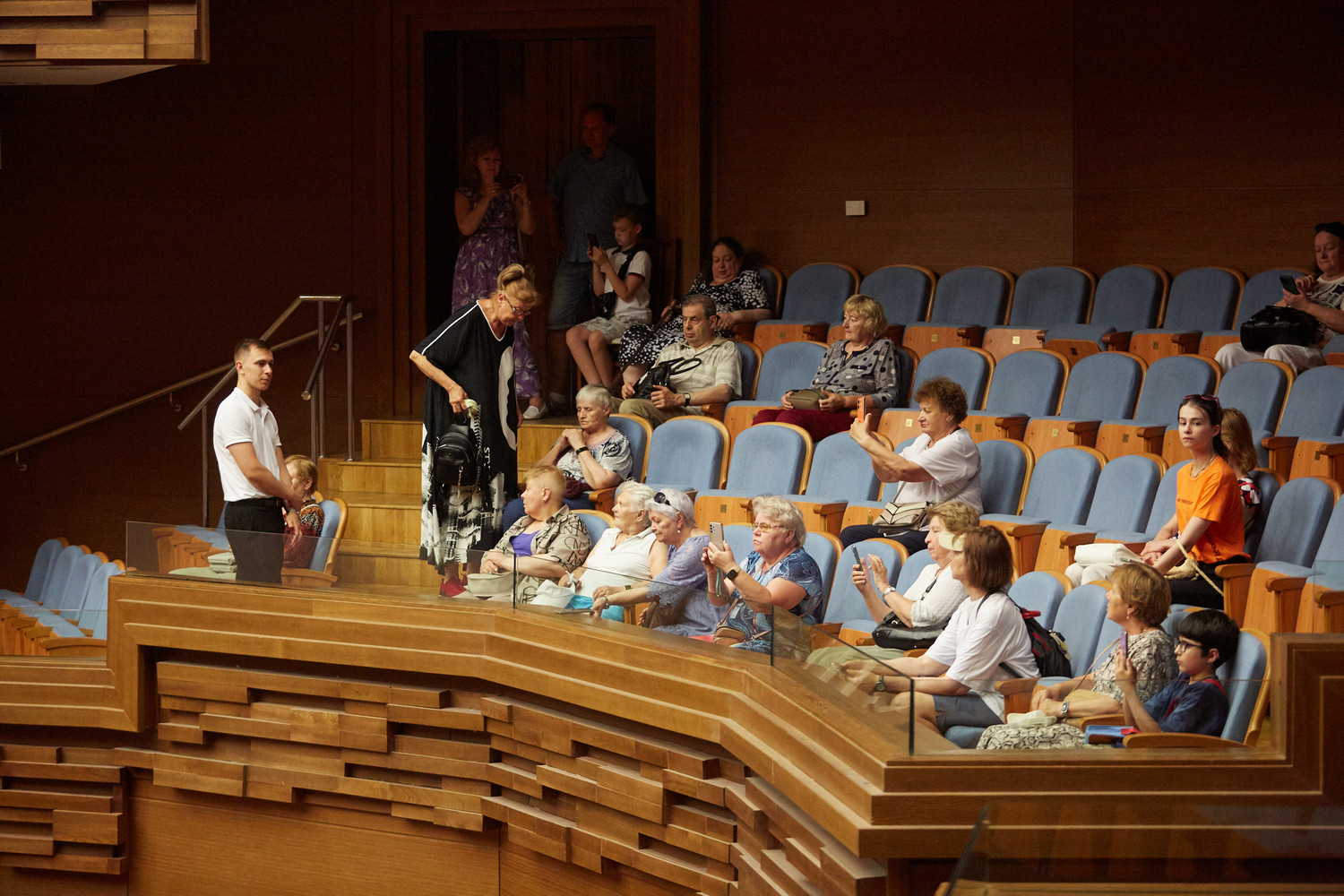 Экскурсионный маршрут по филармонии для отдыхающих санатория «Серебряный бор» Экскурсионный маршрут по филармонии для отдыхающих санатория «Серебряный бор»