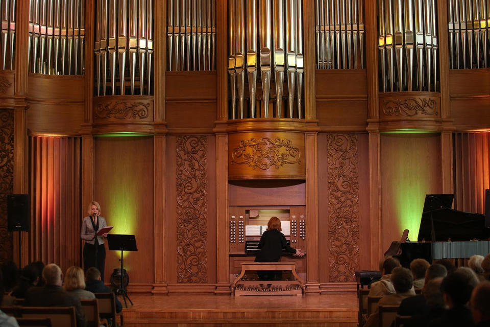 Артисты «Пензаконцерта» выступили с программой «От классики до джаза» Артисты «Пензаконцерта» выступили с программой «От классики до джаза»