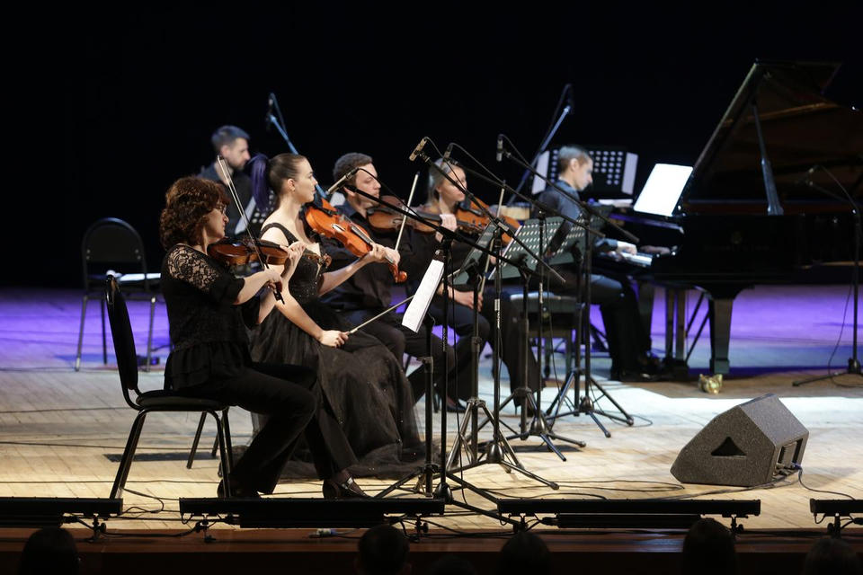 Пензенцы смогли насладиться мелодиями современного композитора (ТВ-Экспресс) Пензенцы смогли насладиться мелодиями современного композитора (ТВ-Экспресс)