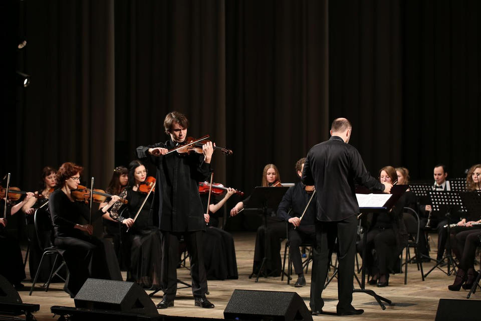 В «Пензаконцерте» выступил скрипач-виртуоз из Франции В «Пензаконцерте» выступил скрипач-виртуоз из Франции
