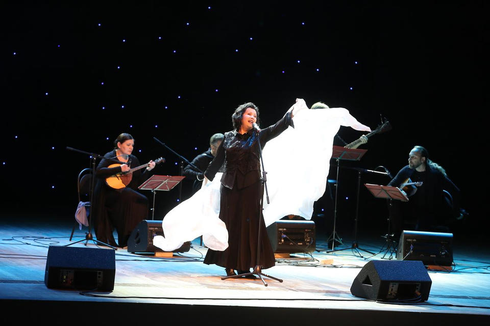 В «Пензаконцерте» выступили Ирина Шведова и ансамбль «Старгород» В «Пензаконцерте» выступили Ирина Шведова и ансамбль «Старгород»