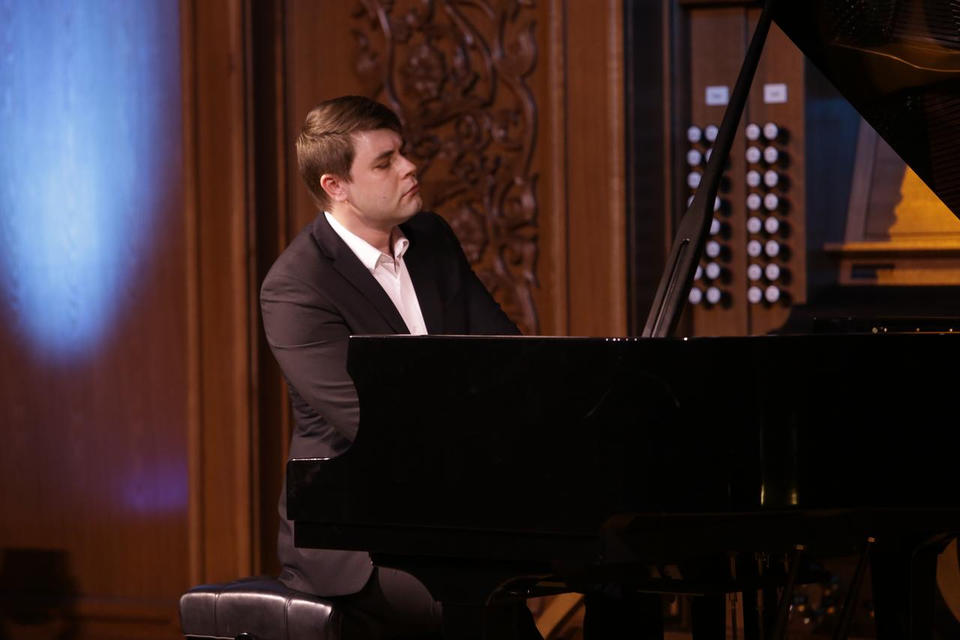 Александр Губарьков выступил с программой «Звуки эпох» Александр Губарьков выступил с программой «Звуки эпох»