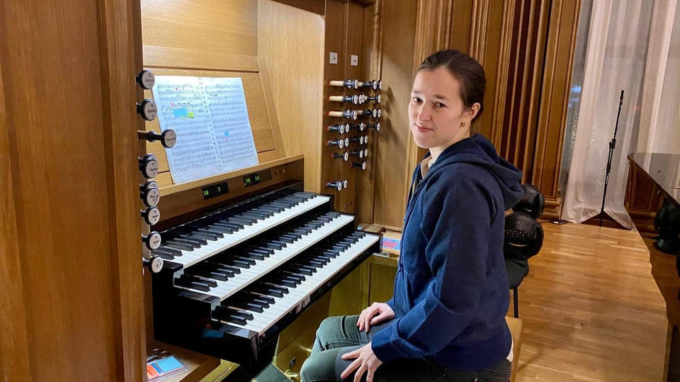 Ольга Бестужева приступила к репетициям за пензенским органом Ольга Бестужева приступила к репетициям за пензенским органом