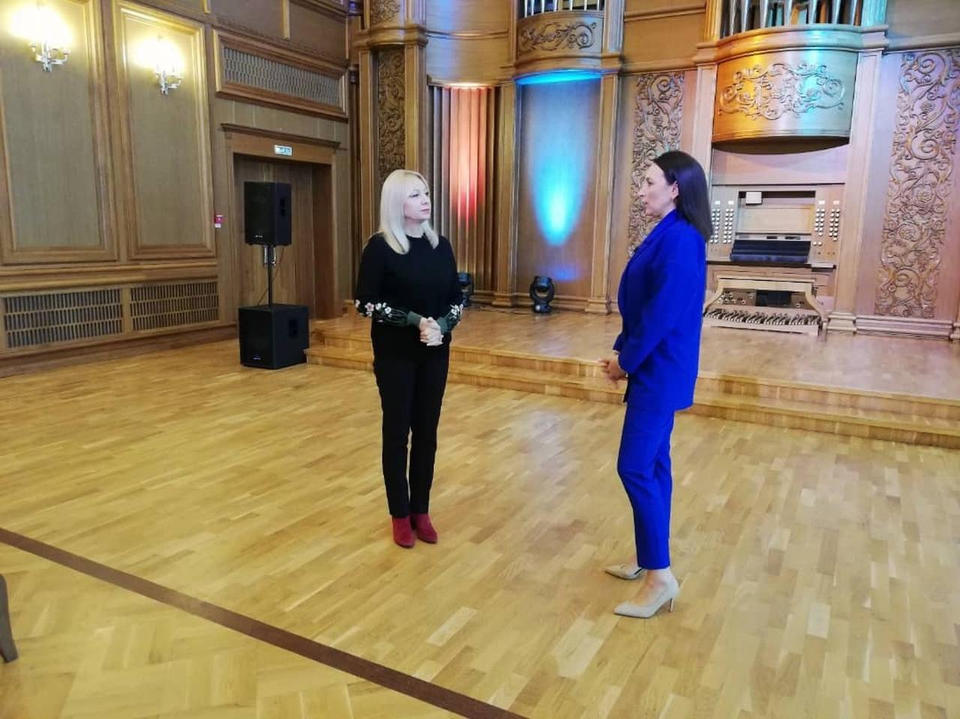 В Органном зале филармонии прошли съёмки программы «Кабинет министров» с участием Татьяны Курдовой В Органном зале филармонии прошли съёмки программы «Кабинет министров» с участием Татьяны Курдовой