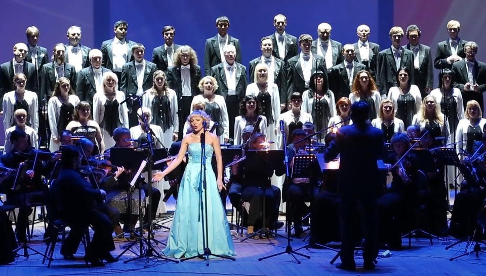 Предлагаем посмотреть фрагмент концертной программы Губернаторской симфонической капеллы от 2015 года Предлагаем посмотреть фрагмент концертной программы Губернаторской симфонической капеллы от 2015 года