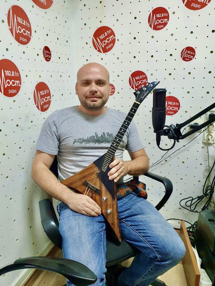 Иван Нивин стал гостем прямого эфира на «Мост Радио» Иван Нивин стал гостем прямого эфира на «Мост Радио»