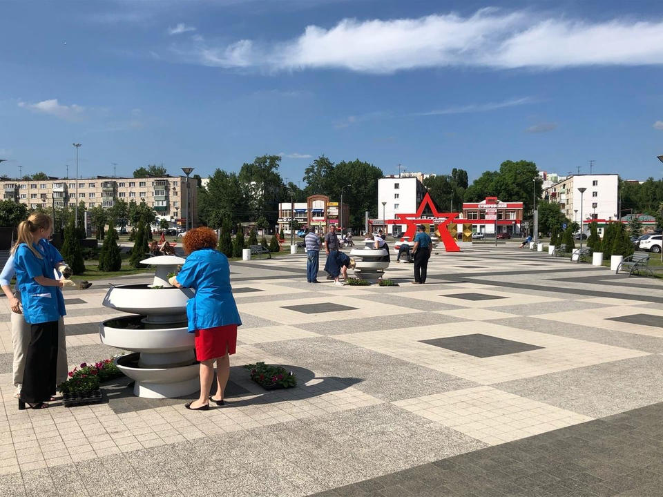 Благоустройство прилегающей к «Пензаконцерту» территории продолжается Благоустройство прилегающей к «Пензаконцерту» территории продолжается